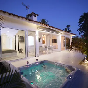 Sun Club P65 Premium Holiday home